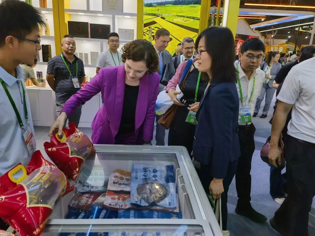 91df71a866a9383be78f35f5cc366a48.jpg 91df71a866a9383be78f35f5cc366a48.jpg